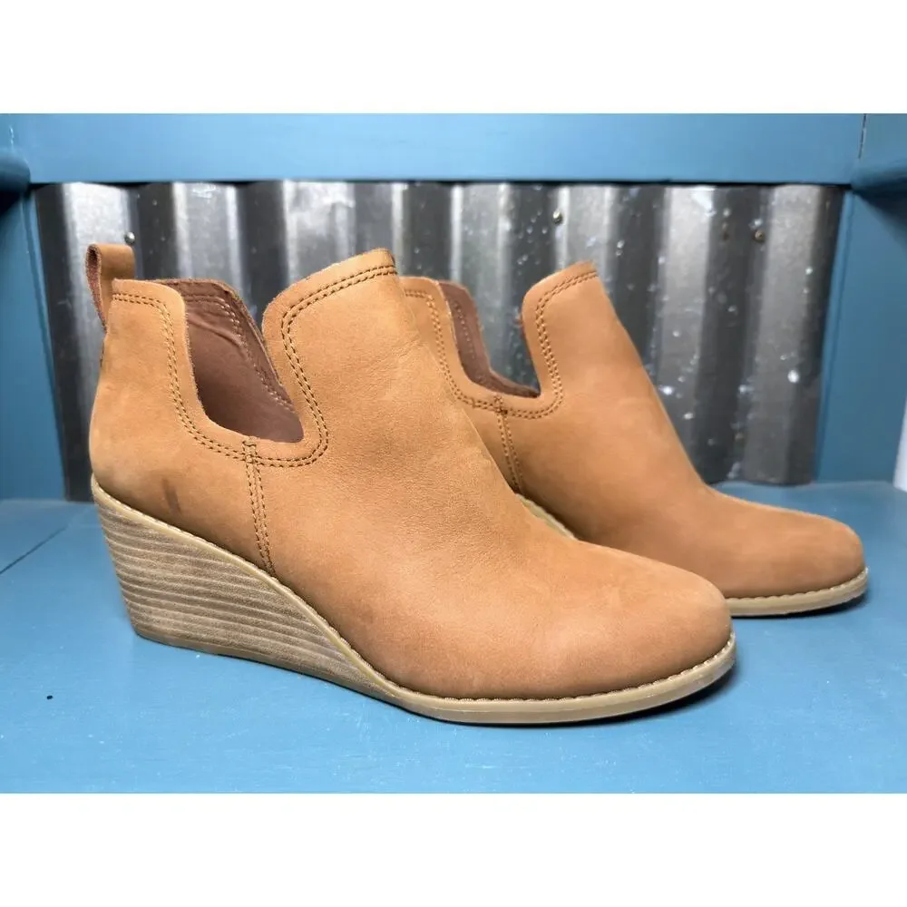 TOMS Kallie Wedge Ankle Bootie Size 8 Tan Oiled Leather Nubuck Slip-On Cutout